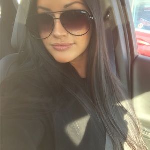 Meet your Posher, Katelyn